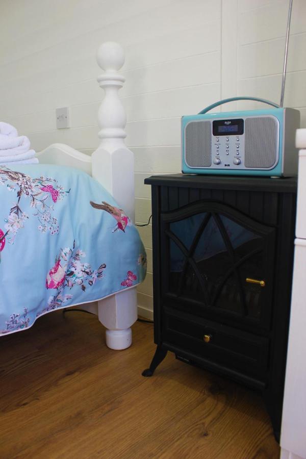 Wadhurst Hopgarden Glamping Luxury Shepherds Huts מראה חיצוני תמונה