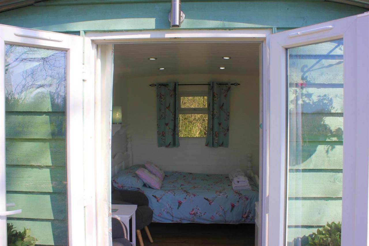 Wadhurst Hopgarden Glamping Luxury Shepherds Huts מראה חיצוני תמונה