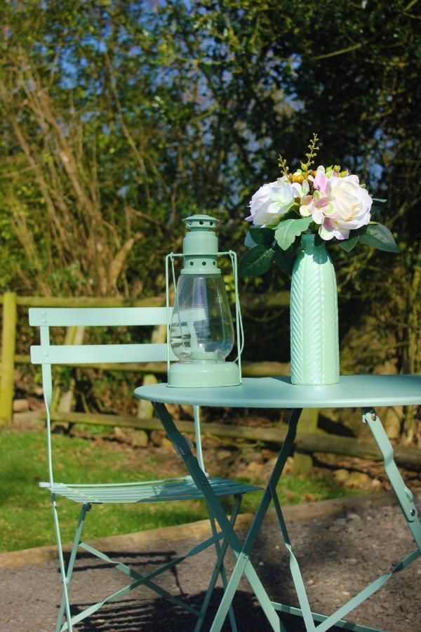 Wadhurst Hopgarden Glamping Luxury Shepherds Huts מראה חיצוני תמונה