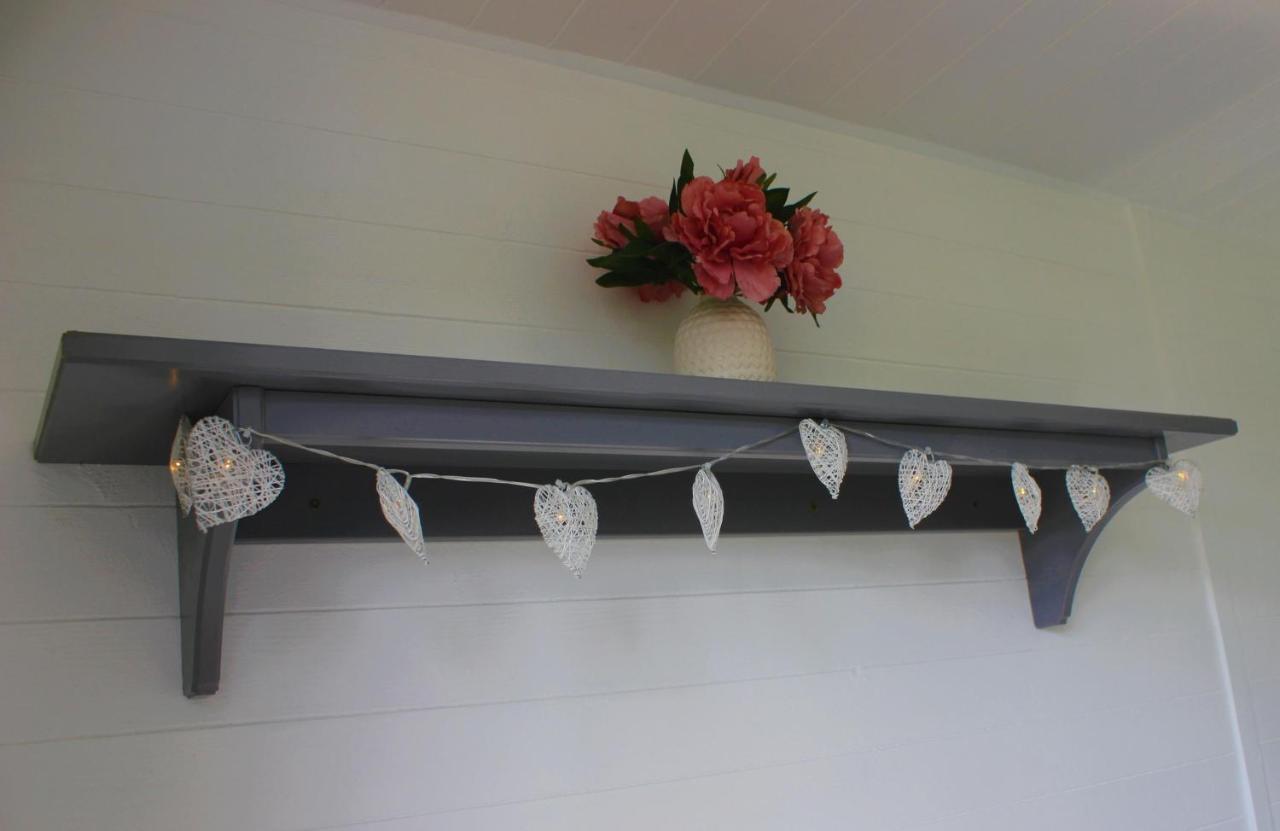 Wadhurst Hopgarden Glamping Luxury Shepherds Huts מראה חיצוני תמונה