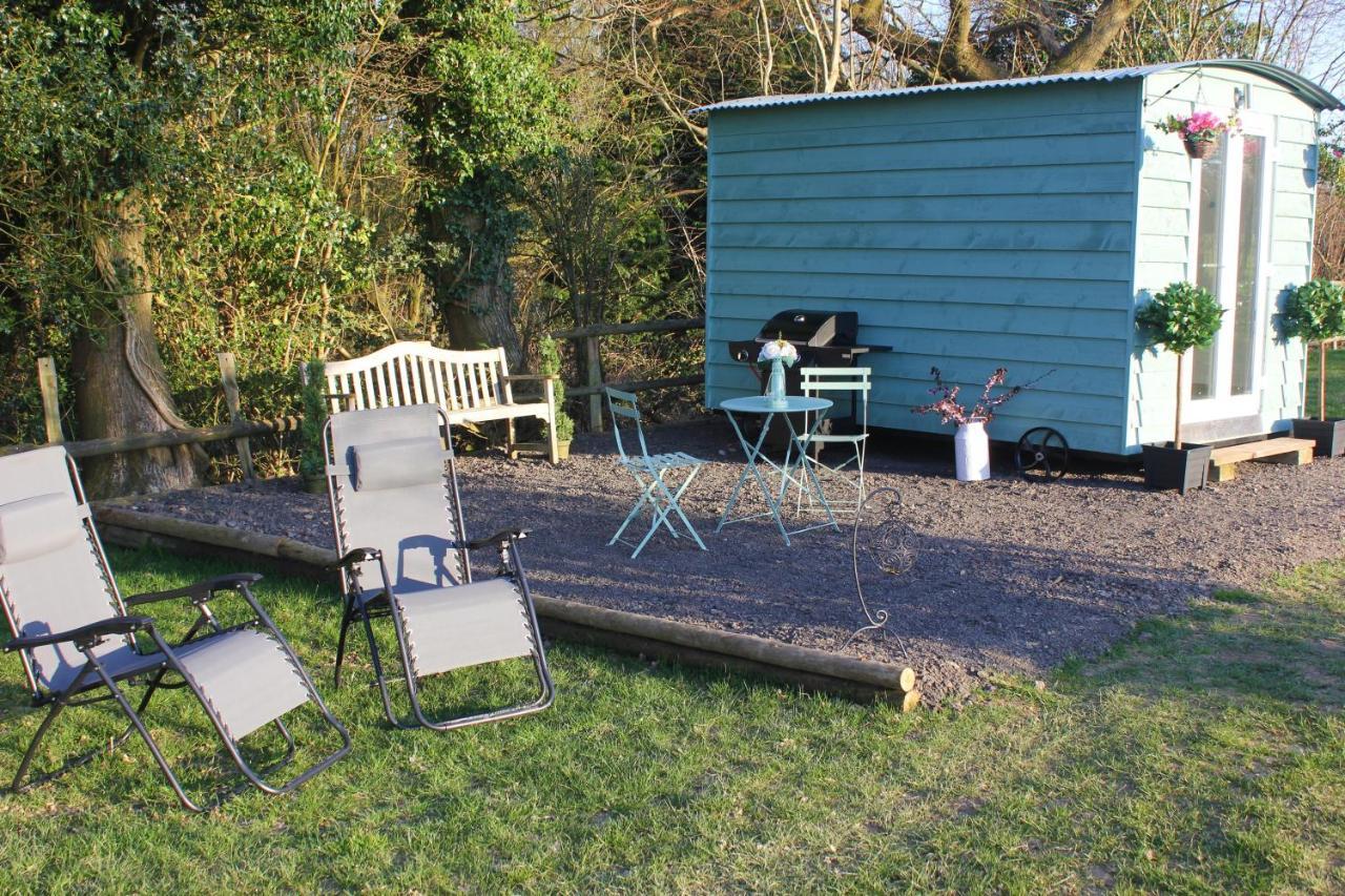 Wadhurst Hopgarden Glamping Luxury Shepherds Huts מראה חיצוני תמונה