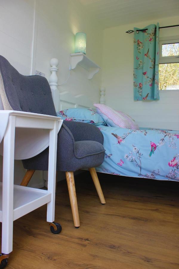 Wadhurst Hopgarden Glamping Luxury Shepherds Huts מראה חיצוני תמונה